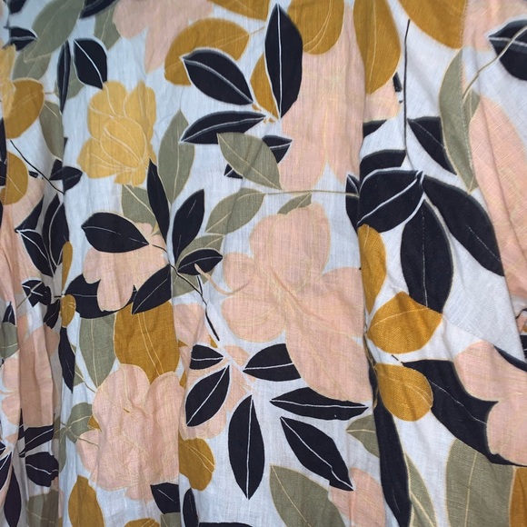 Rachel Zoe 100% Linen Blouse Mustard Yellow Gold Black
Peach Print Plus Size 3X - Picture 2 of 4